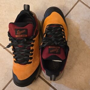 Danner Trail 2650 Women's Orange and Burgundy Shoes - Barely Worn